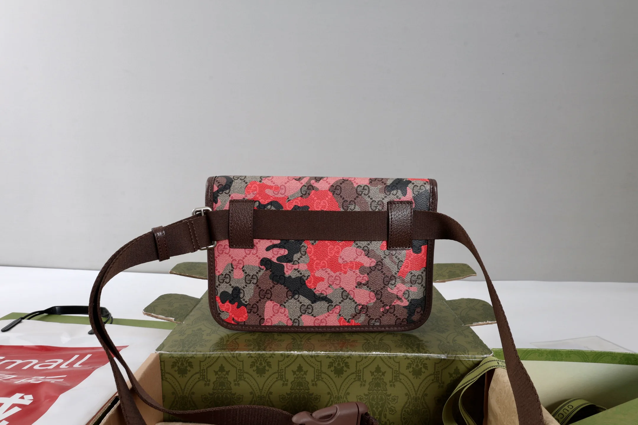 Поясные Сумки Женские Gucci 691406