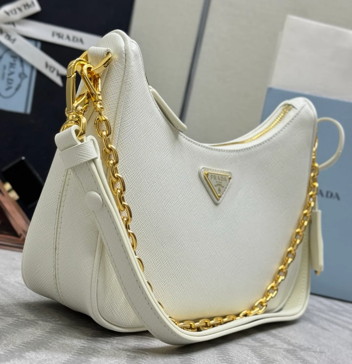 Сумки На Ремне Женские Prada 11788409