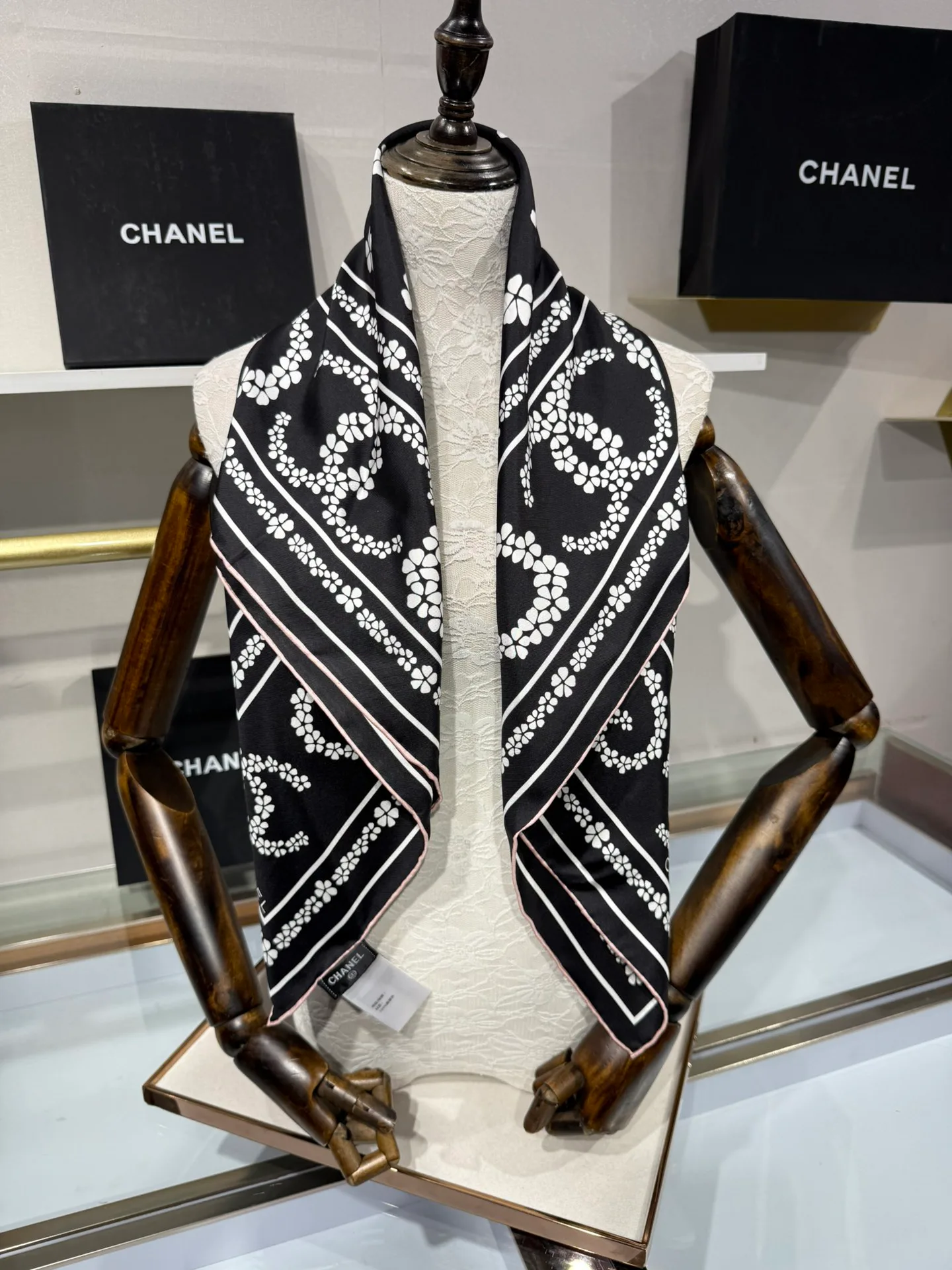 Платки Chanel 13896124