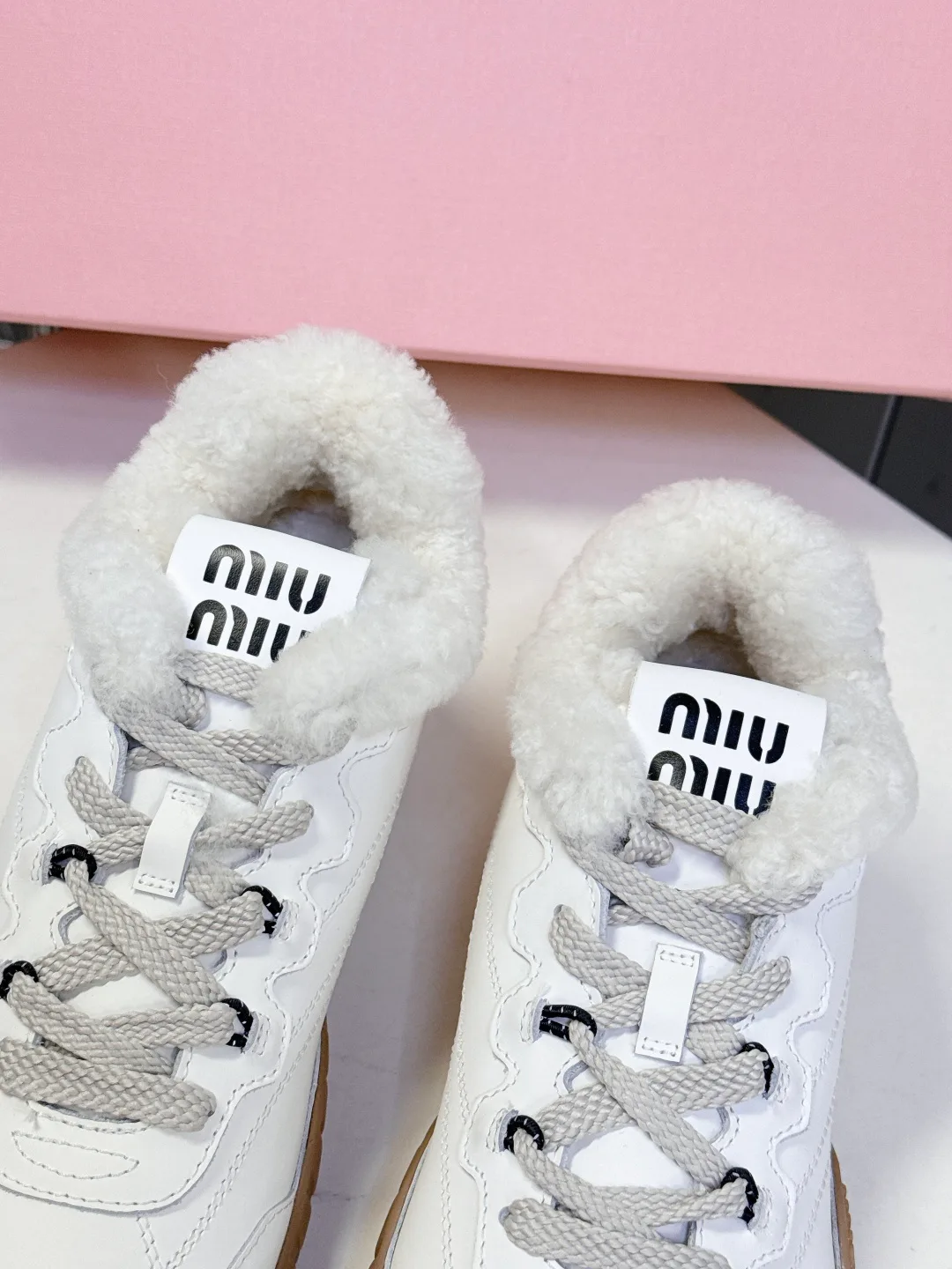 Кроссовки Женские Miu Miu 244012