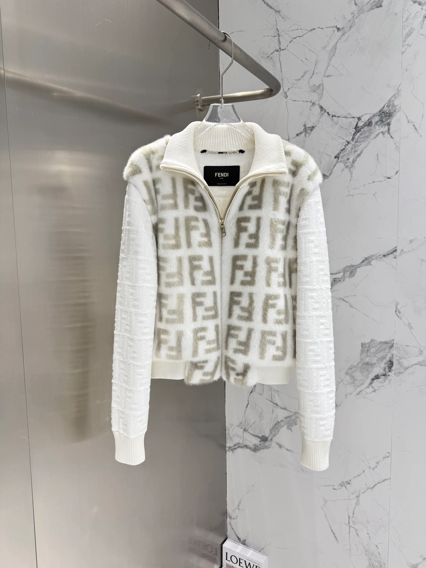 Куртки И Пуховики Женские Fendi 785684