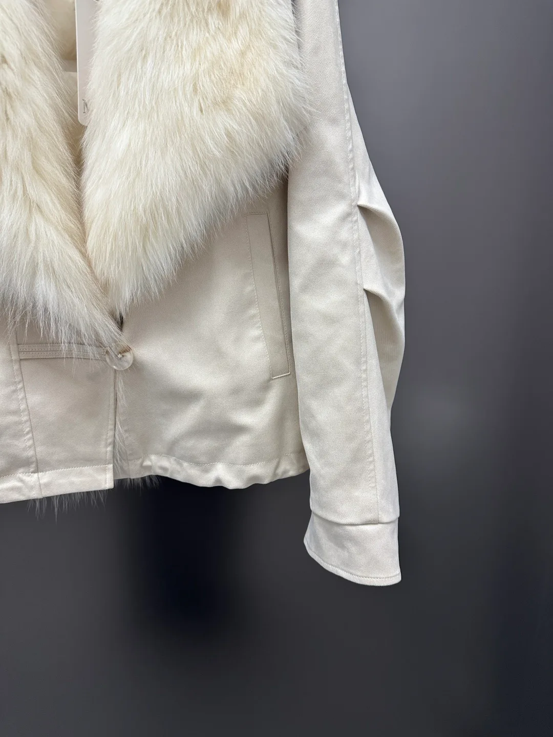 Куртки И Пуховики Женские Max Mara 18902727