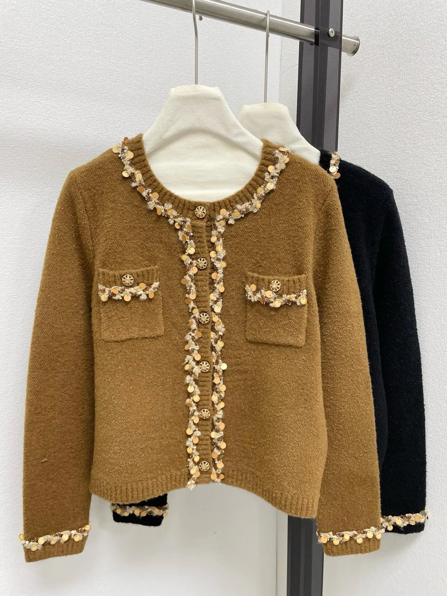 Куртки И Пуховики Женские Chanel 273548