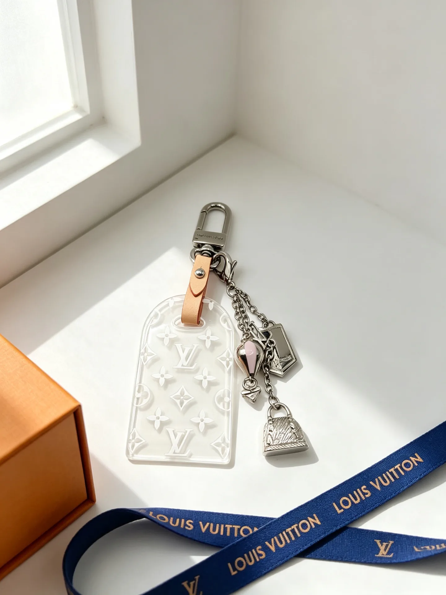 Ключницы Louis Vuitton 17922652