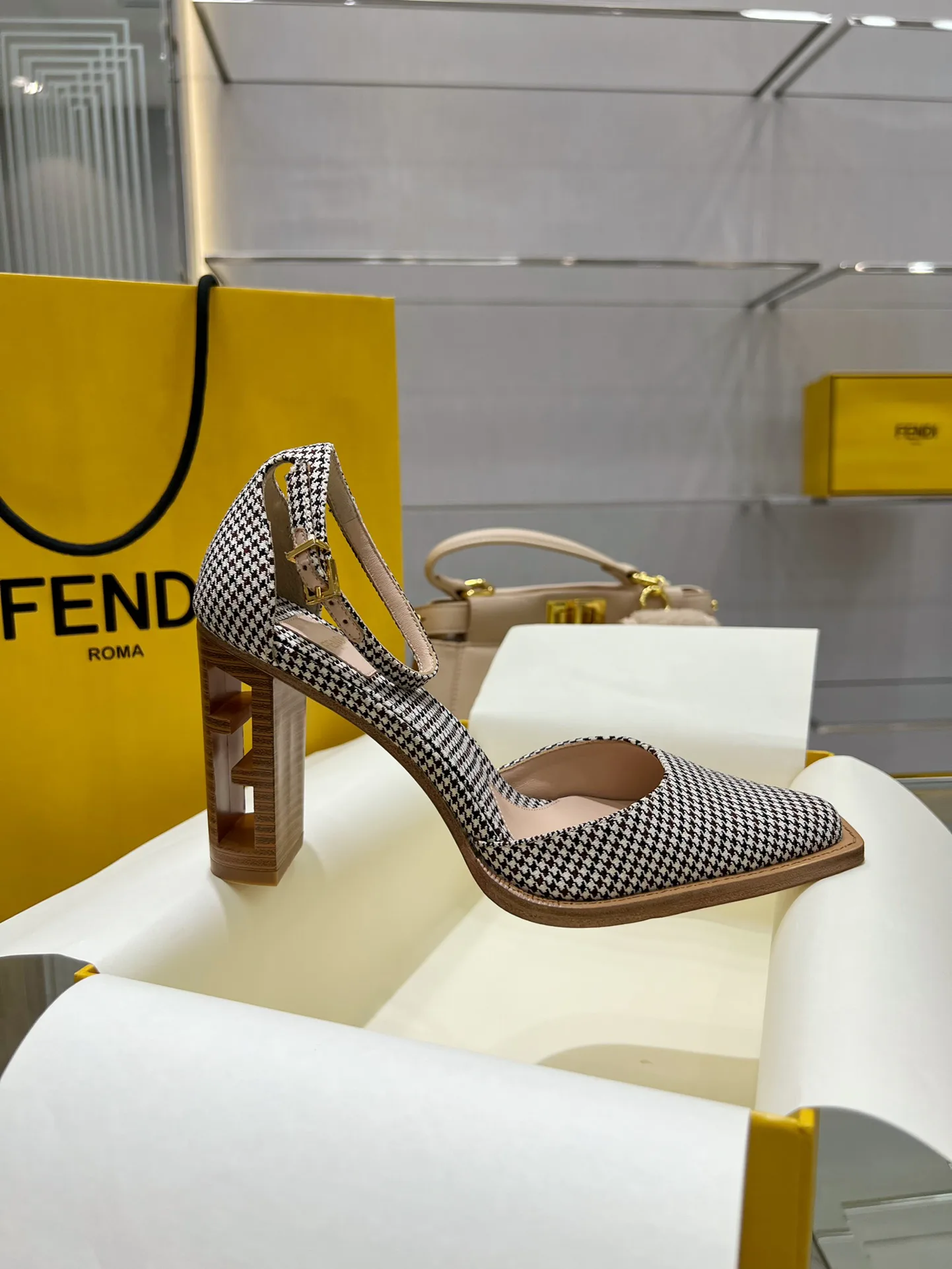 Туфли Женские Fendi 353538
