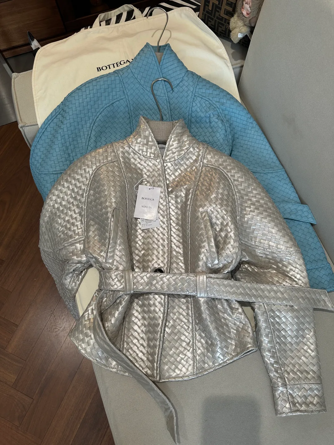 Кожаные Куртки И Дублёнки Женские Bottega Veneta 19134549