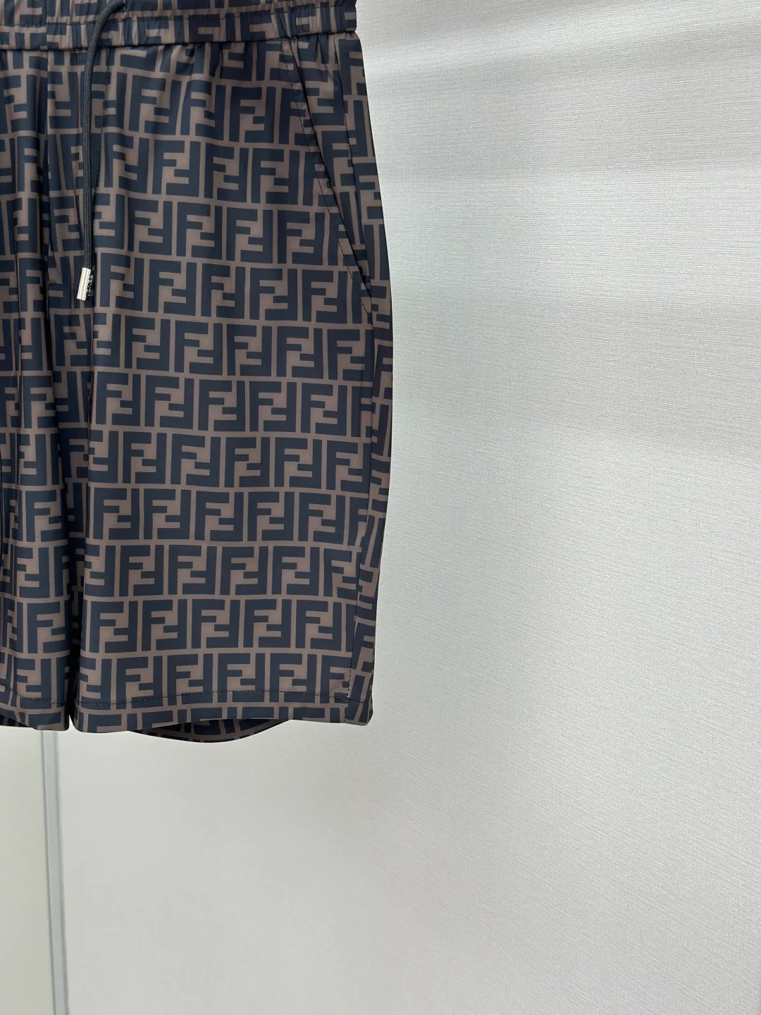 Шорты Мужские Fendi 17468340