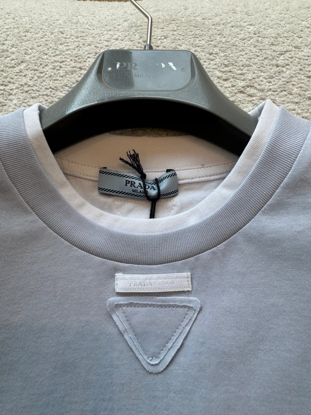 Футболки Женские Prada 17768989