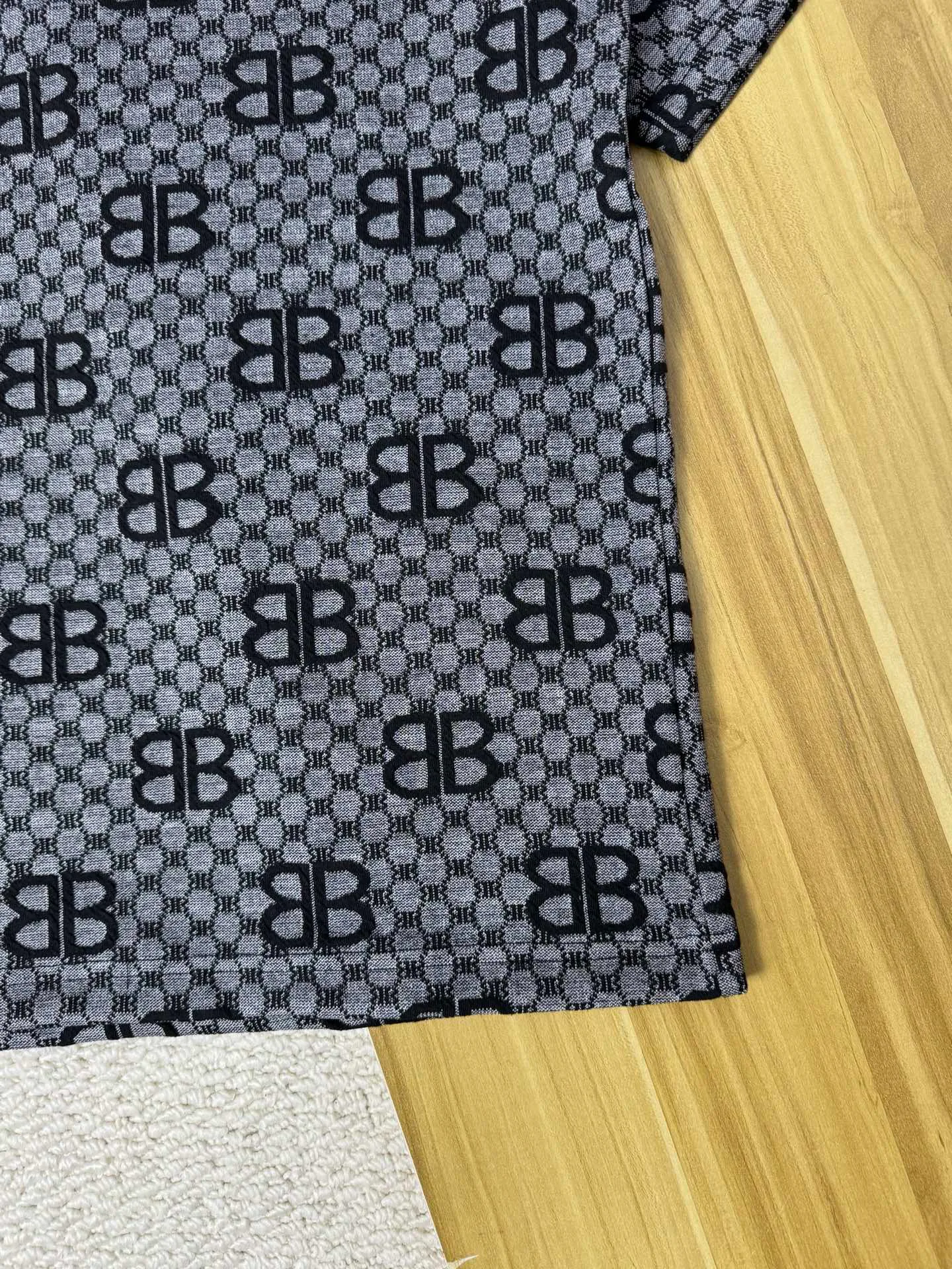 Футболки Женские Balenciaga 11616008