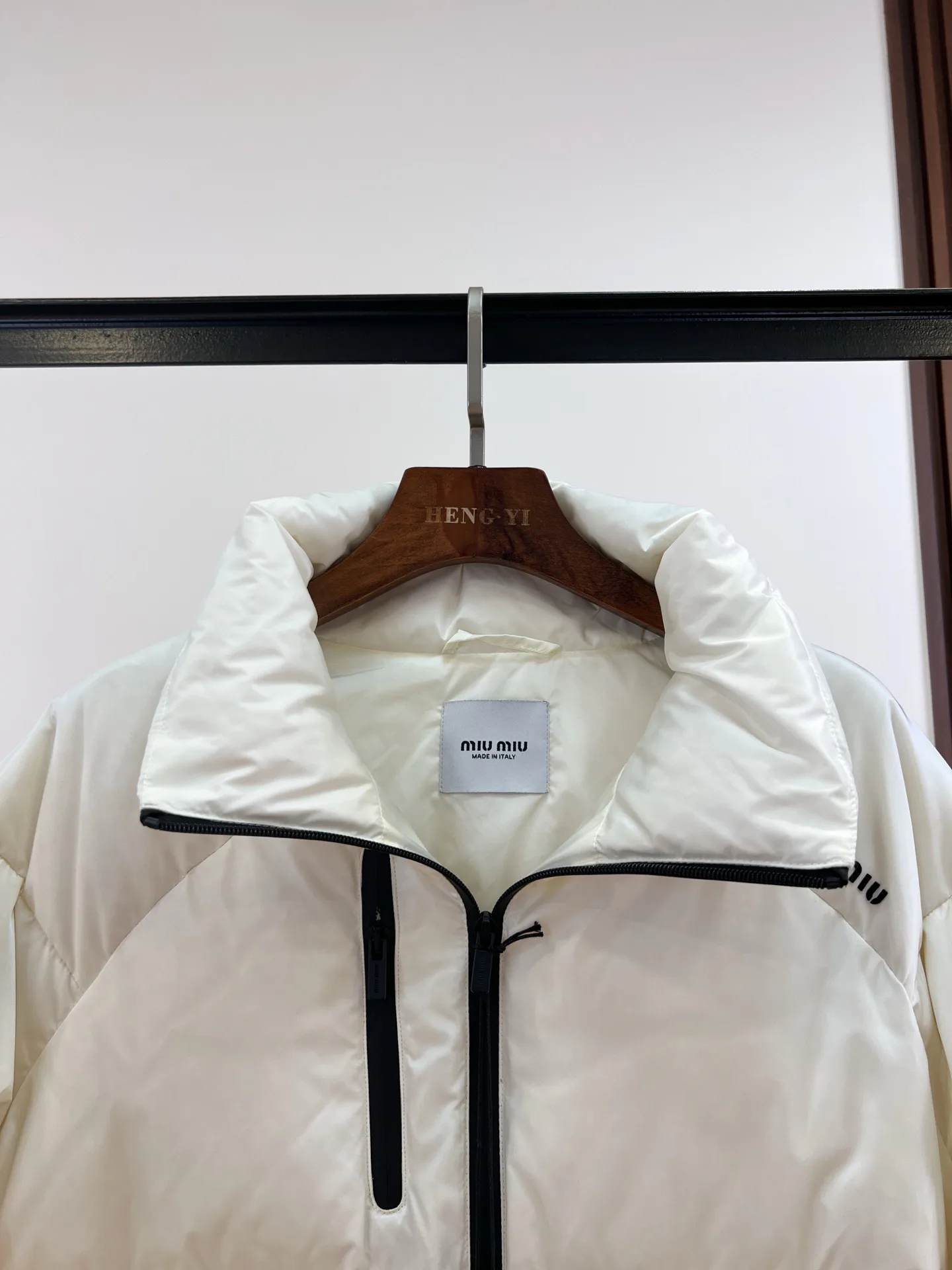 Куртки И Пуховики Женские Miu Miu 17964748