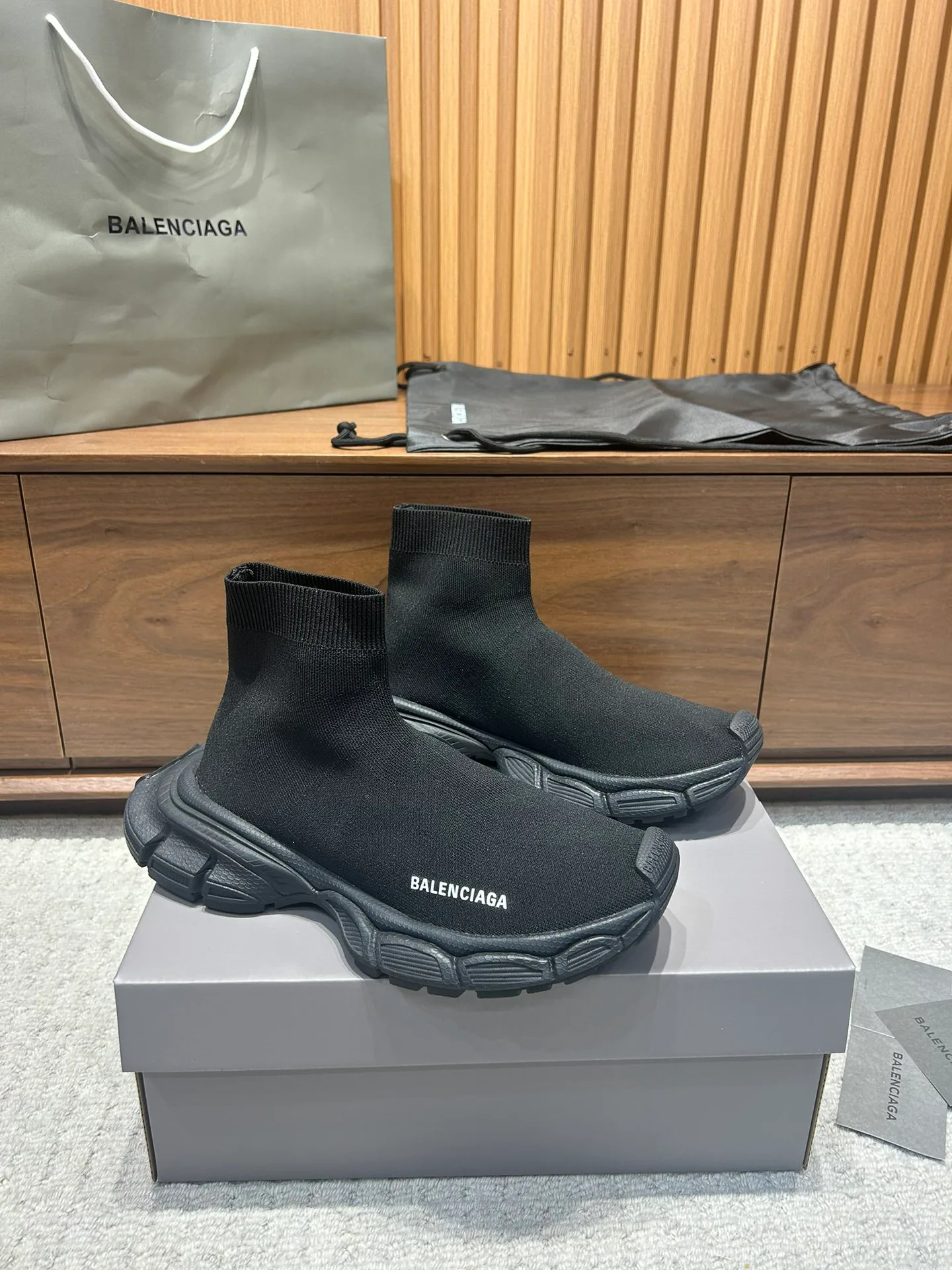 Кроссовки Женские Balenciaga 9648