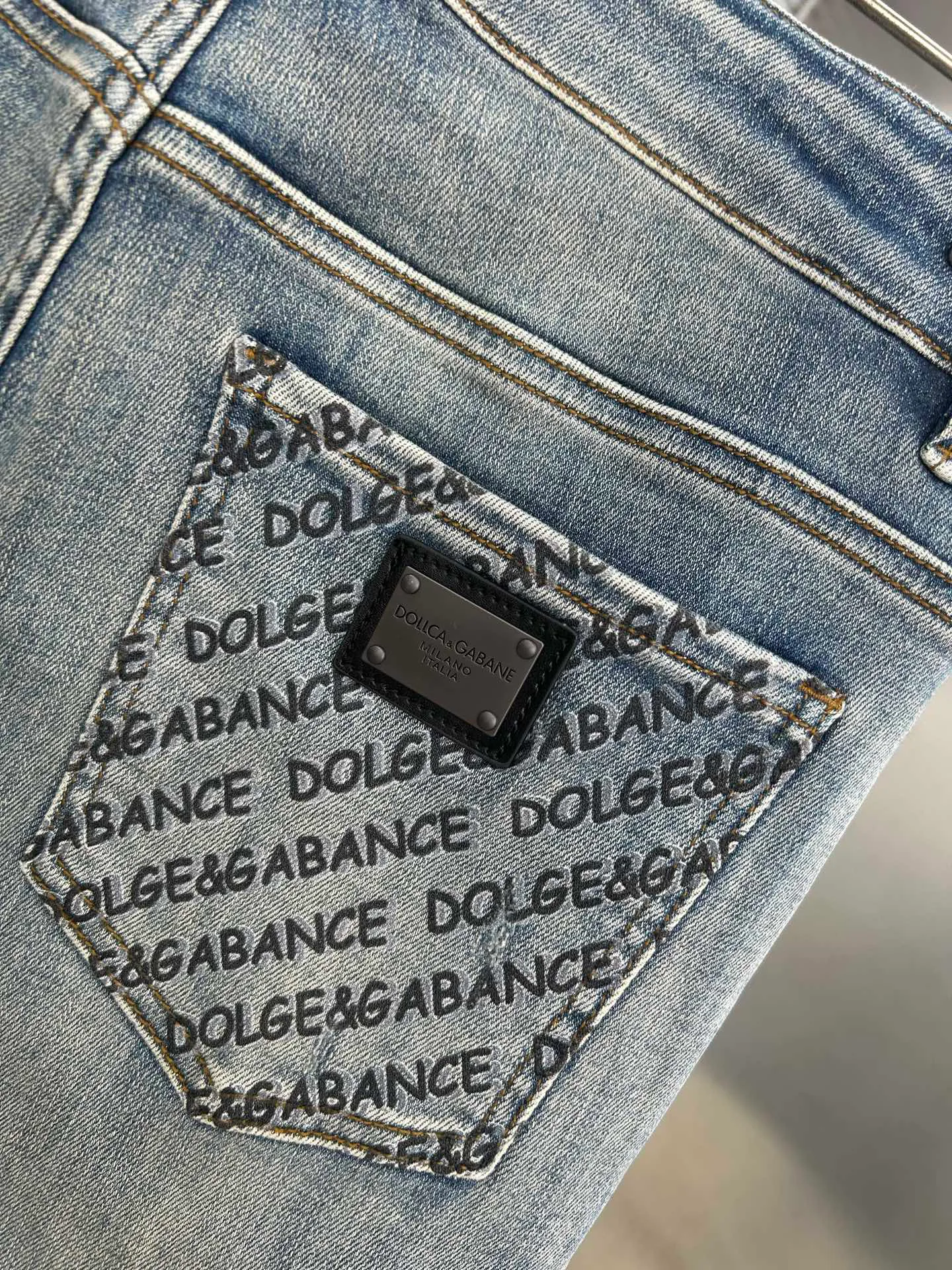 Джинсы Мужские Dolce & Gabbana 18543038