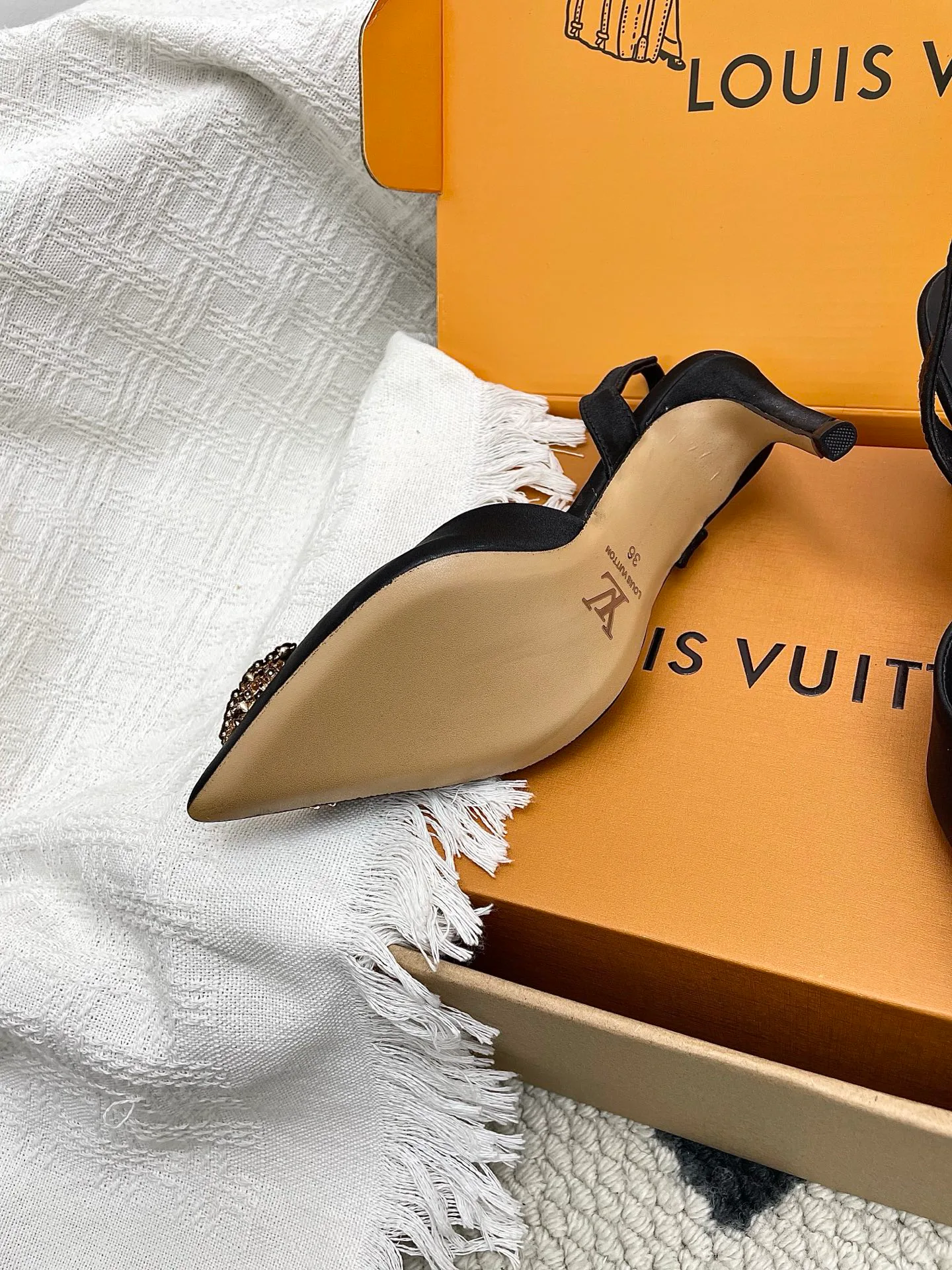 Туфли Женские Louis Vuitton 11194373