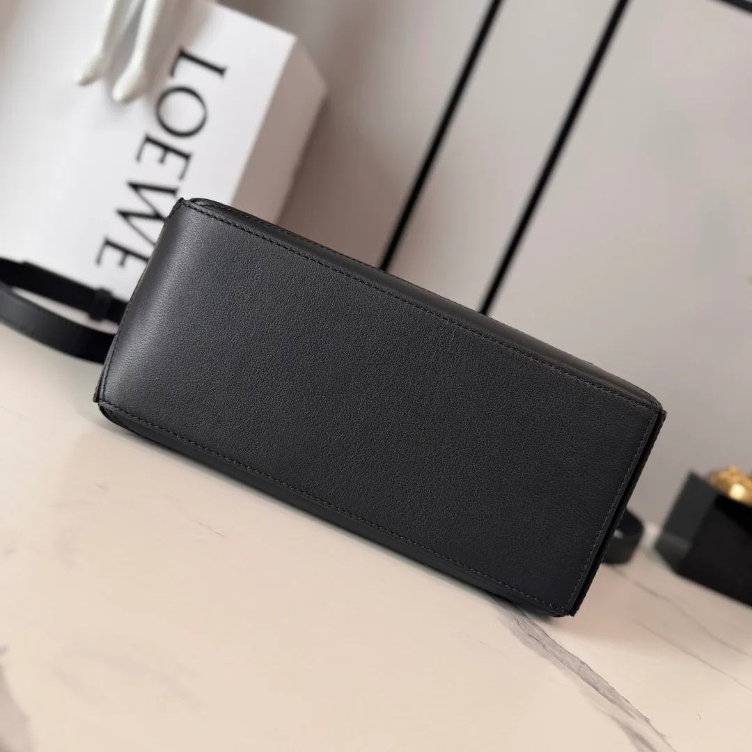 Сумки На Ремне Женские Loewe 11674510