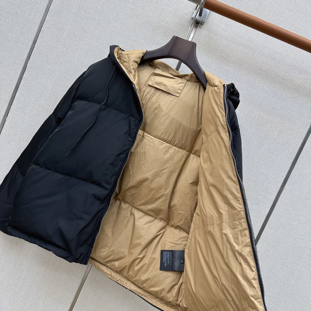 Куртки И Пуховики Женские Prada 18183489