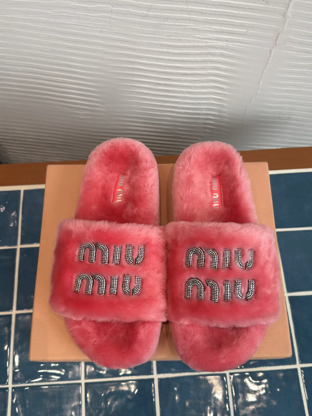 Тапочки Женские Miu Miu 17931767