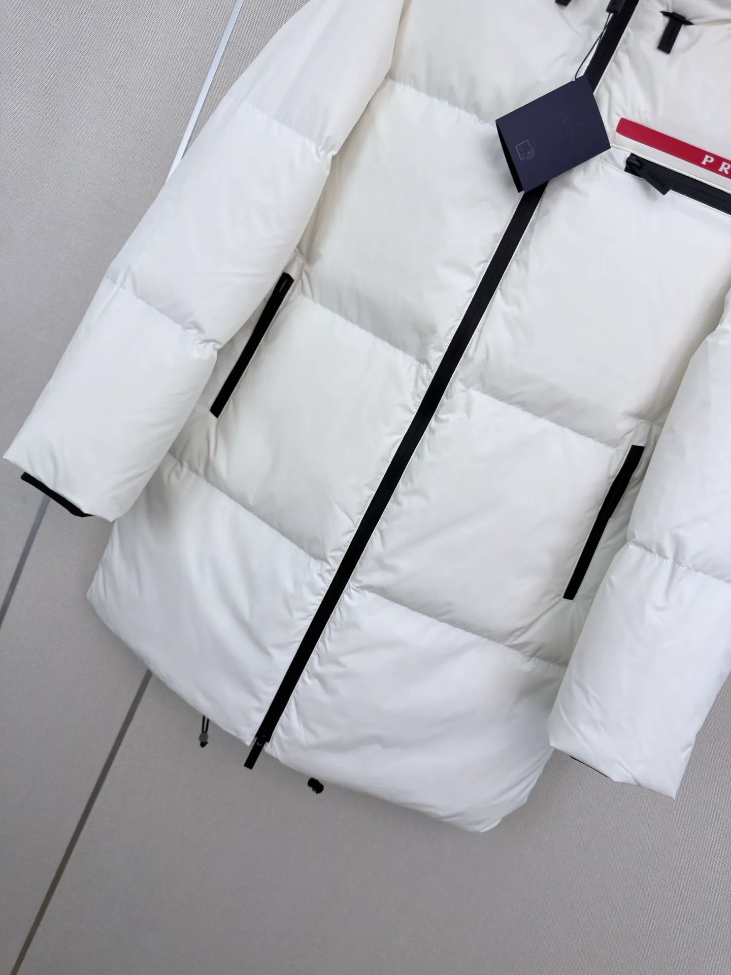 Куртки И Пуховики Женские Prada 18226287