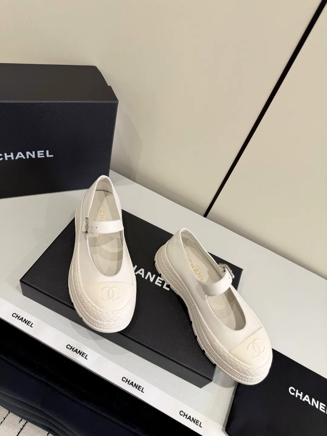 Туфли Женские Chanel 12370918