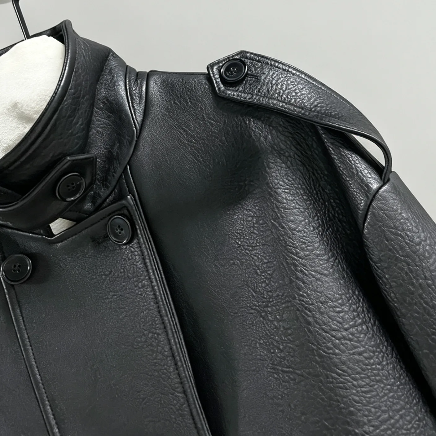 Кожаные Куртки И Дублёнки Женские Saint Laurent 18417101