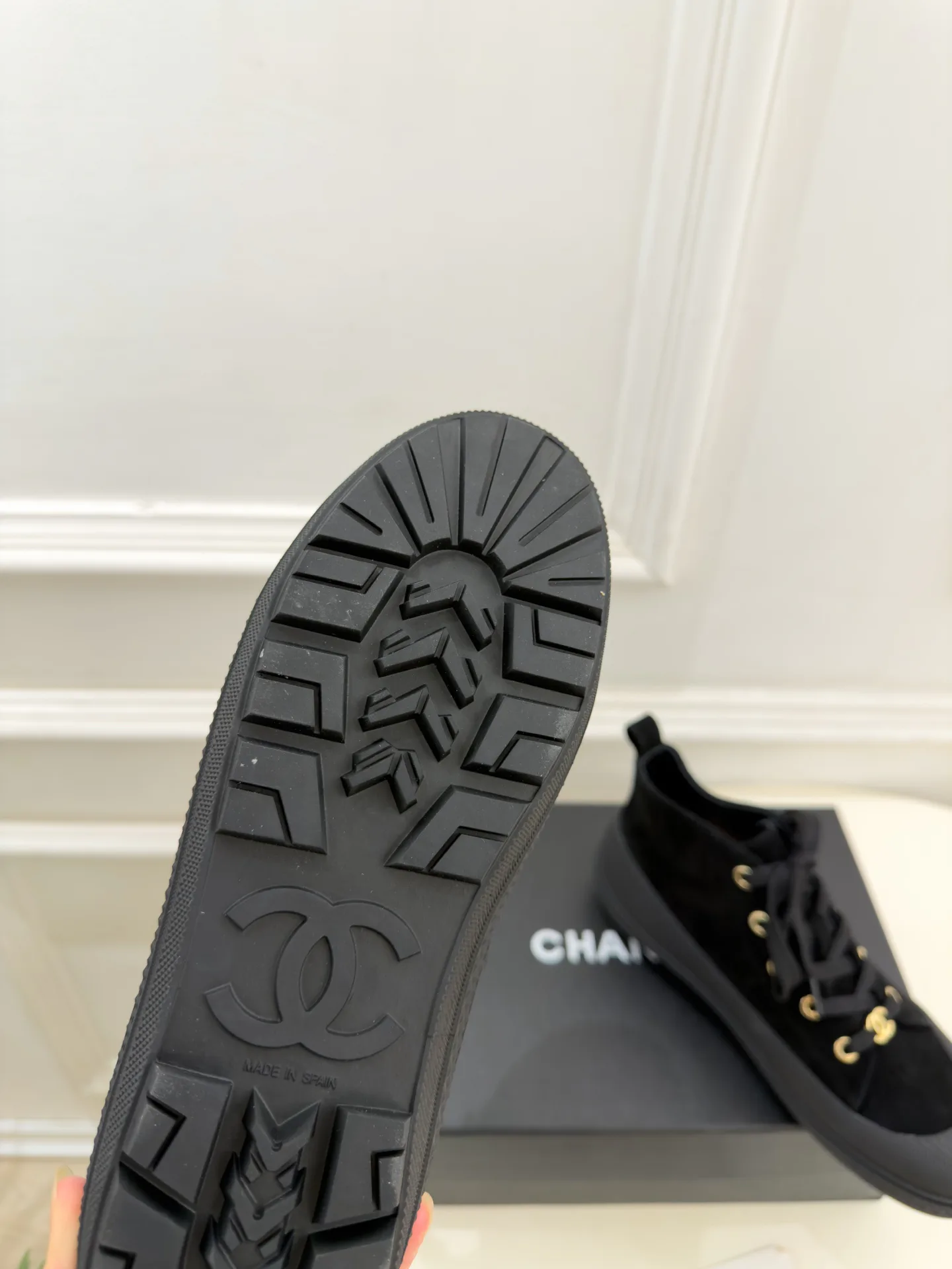 Кроссовки Женские Chanel 18346897