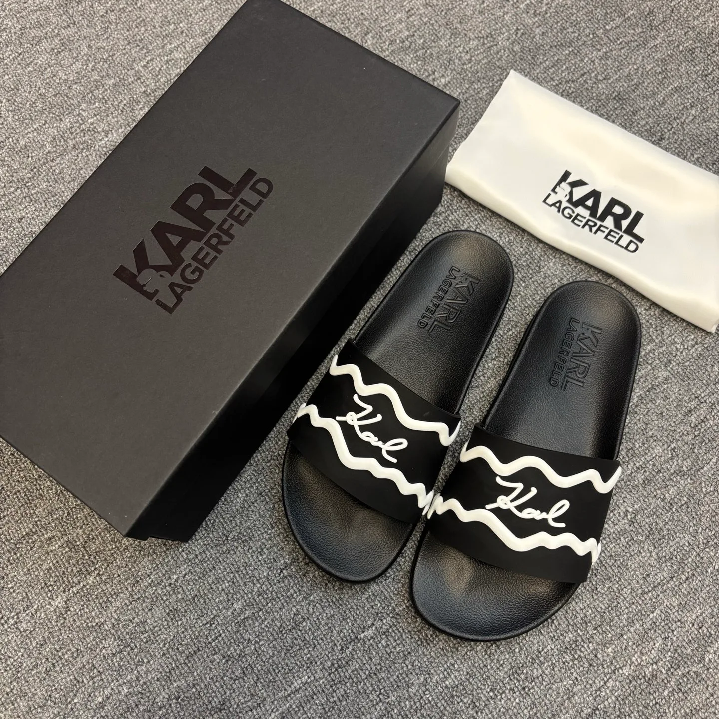 Шлепанцы Женские Karl Lagerfeld 11001548