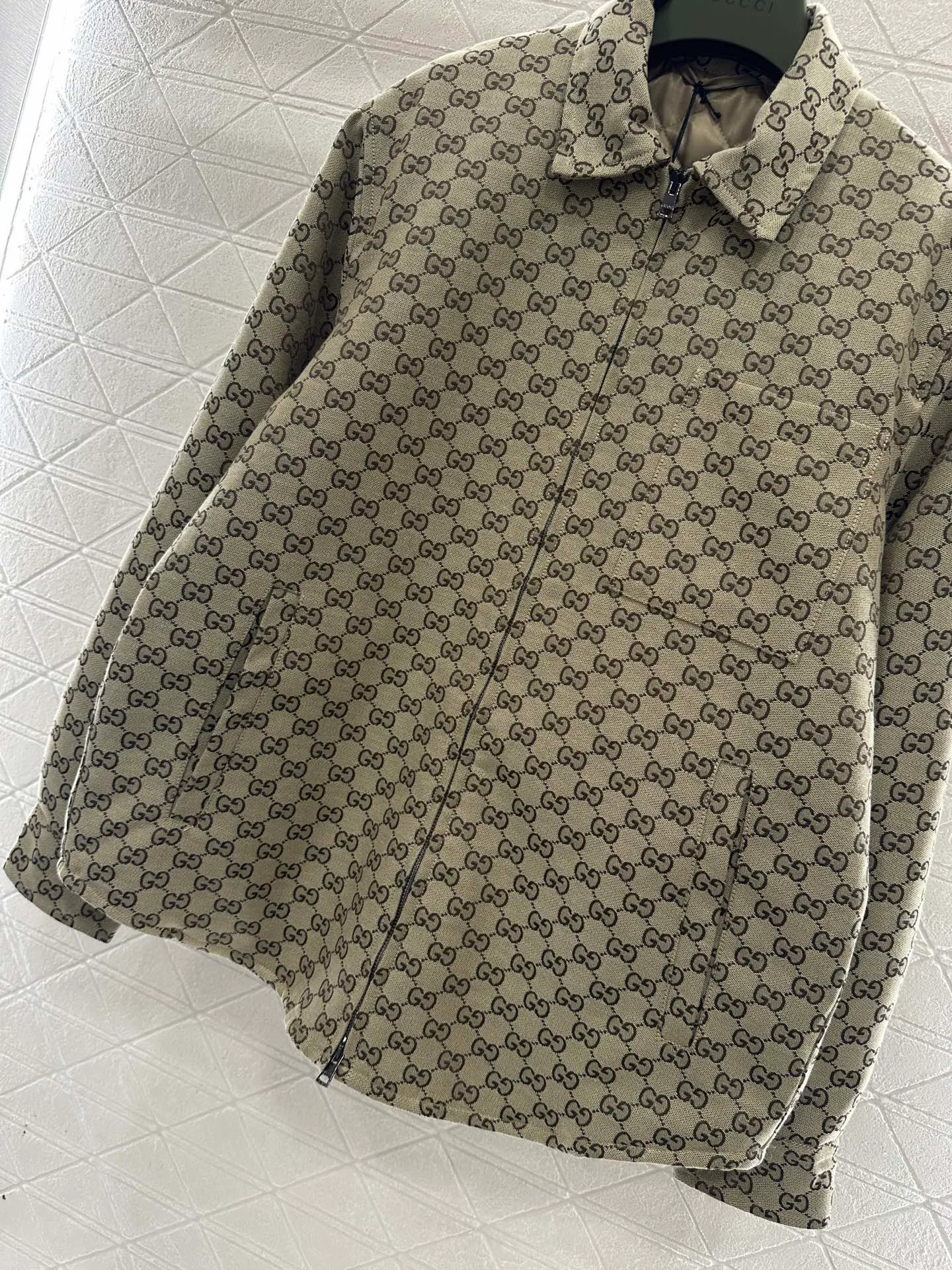 Куртки И Пуховики Женские Gucci 569905