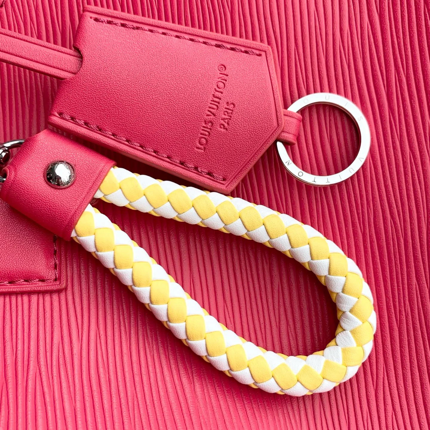 Классические Сумки Женские Louis Vuitton 18147548