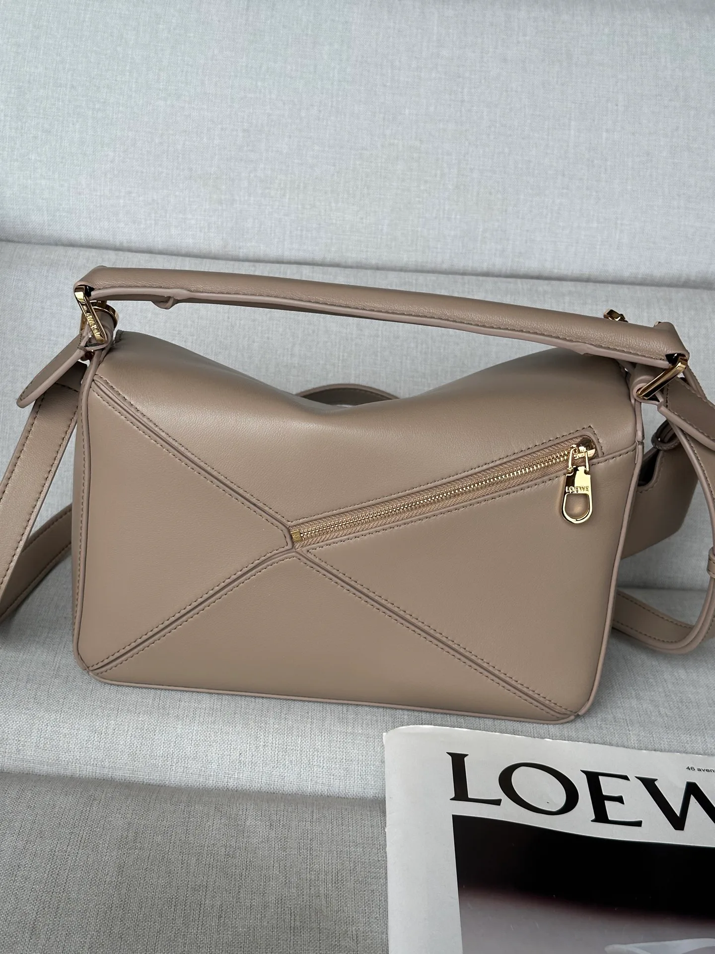 Классические Сумки Женские Loewe 11675867