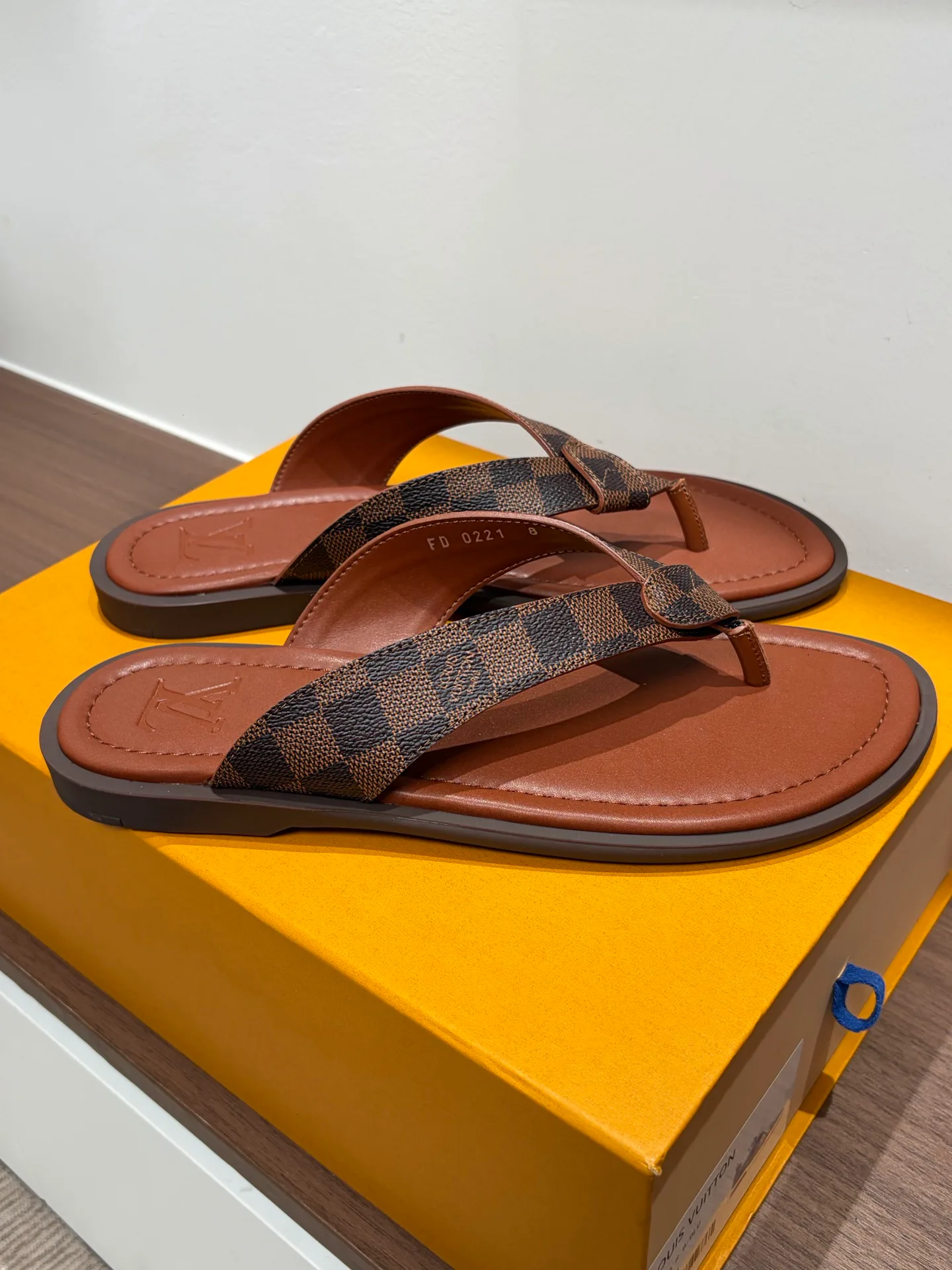 Шлепанцы Мужские Louis Vuitton 13428265