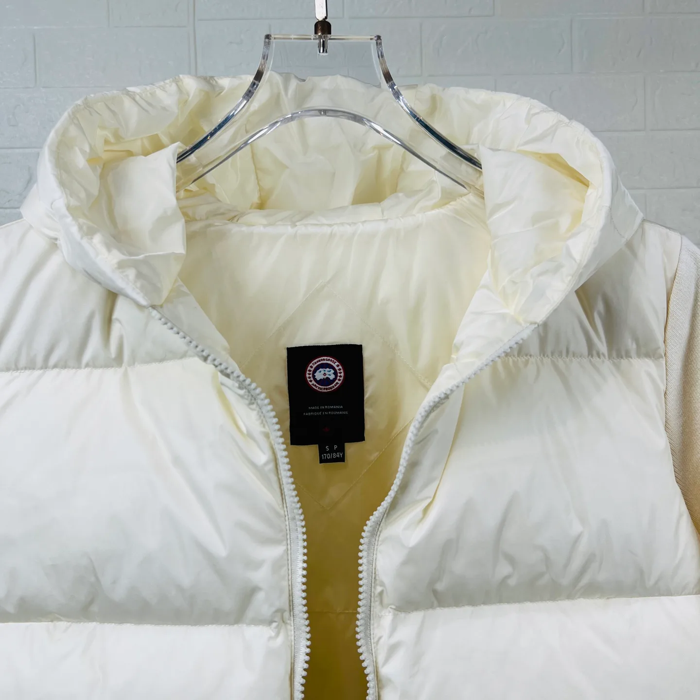 Куртки И Пуховики Женские Canada Goose 18932578
