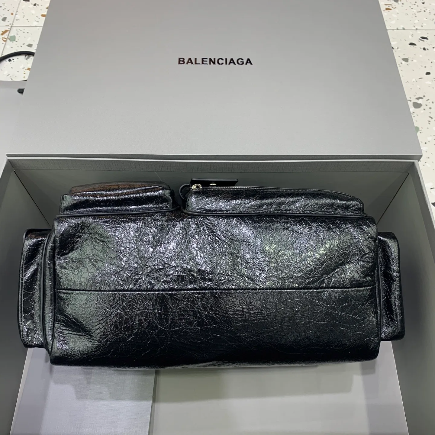 Классические Сумки Женские Balenciaga 18136076