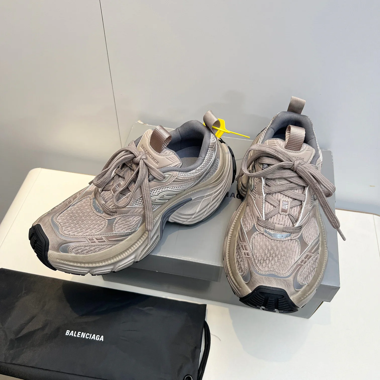 Кроссовки Женские Balenciaga 6428082