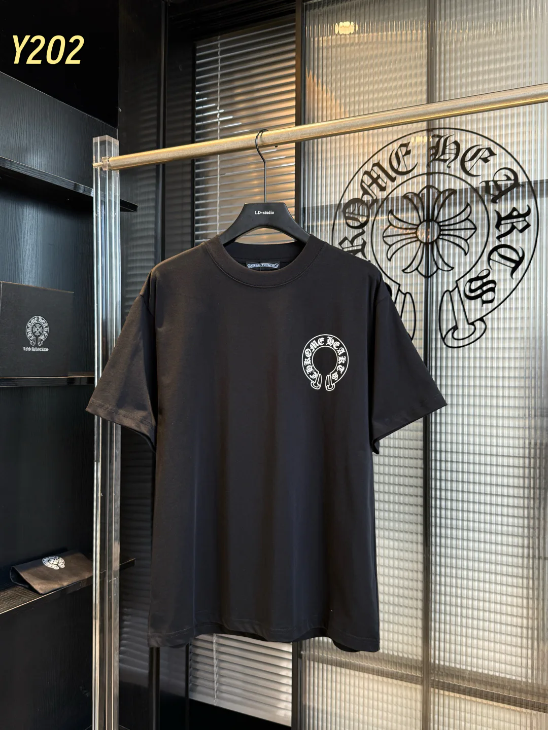 Футболки Женские Chrome Hearts 11793415