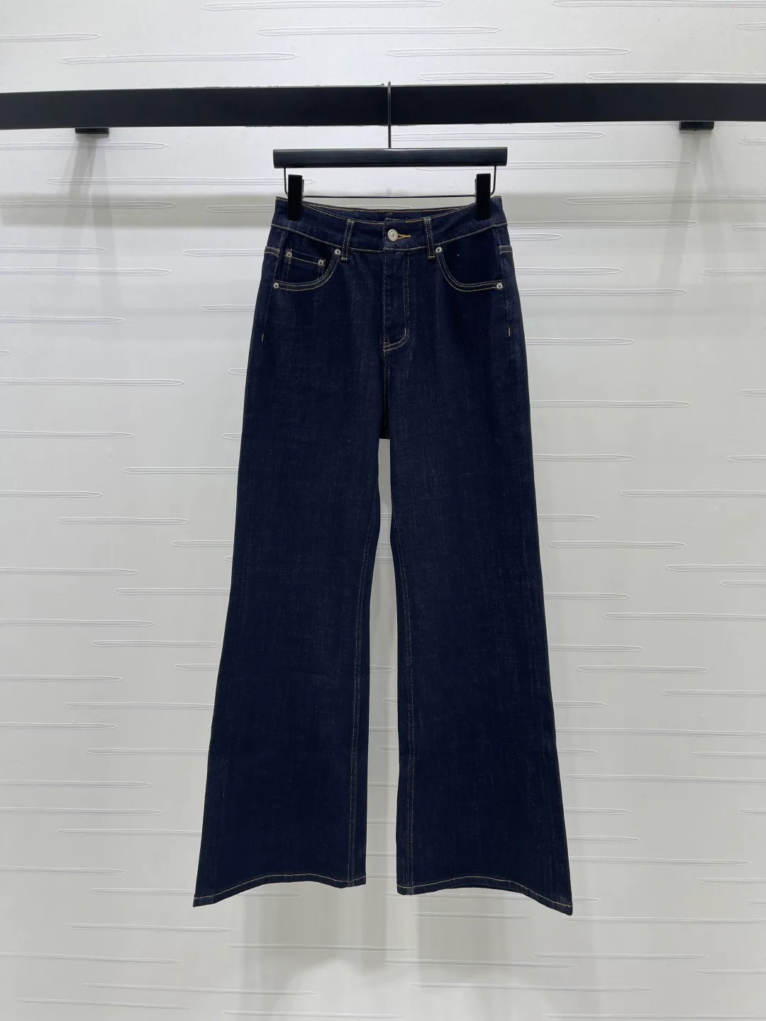 Джинсы Женские Prada 13136511