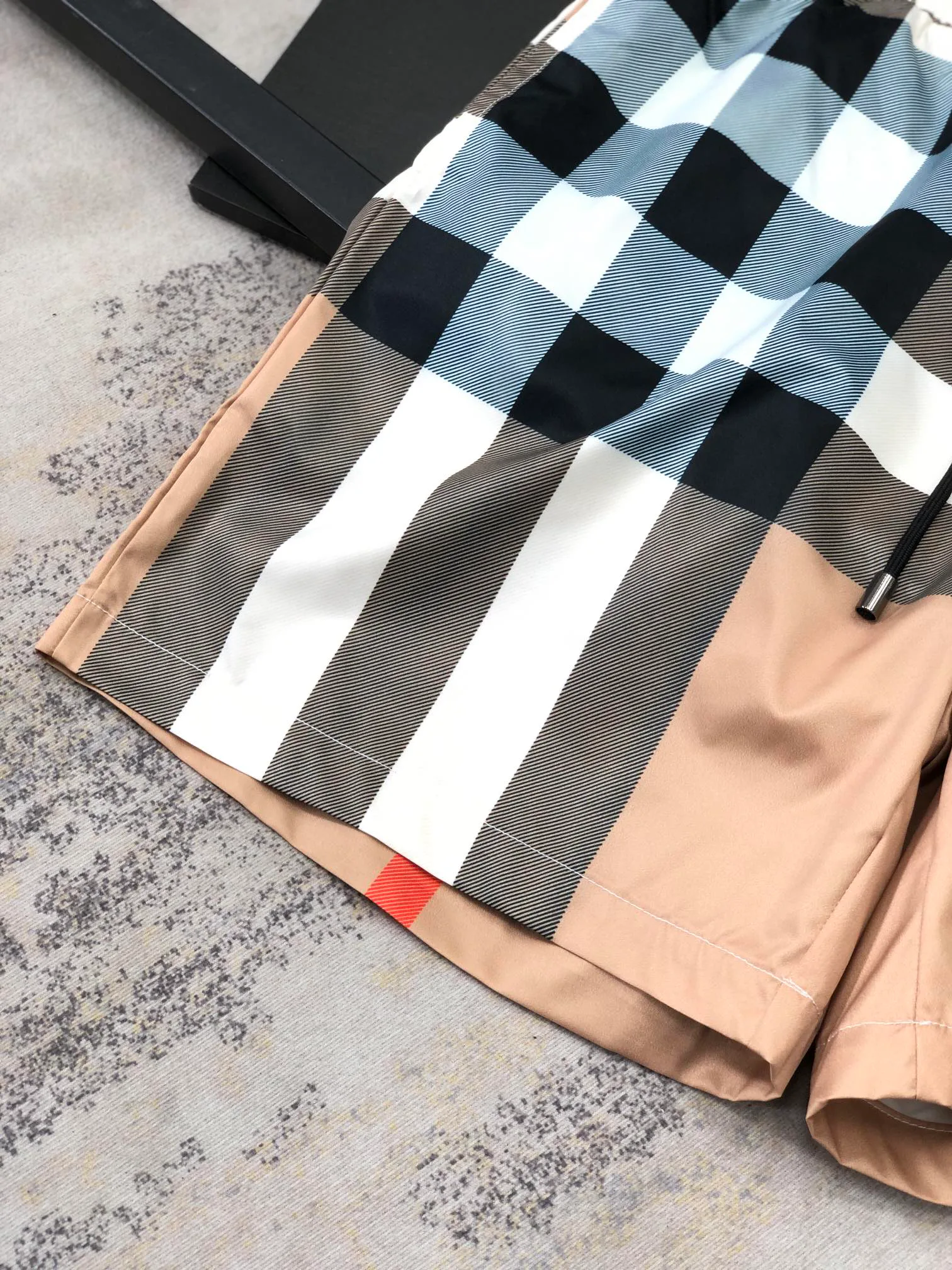 Шорты Мужские Burberry 11213245