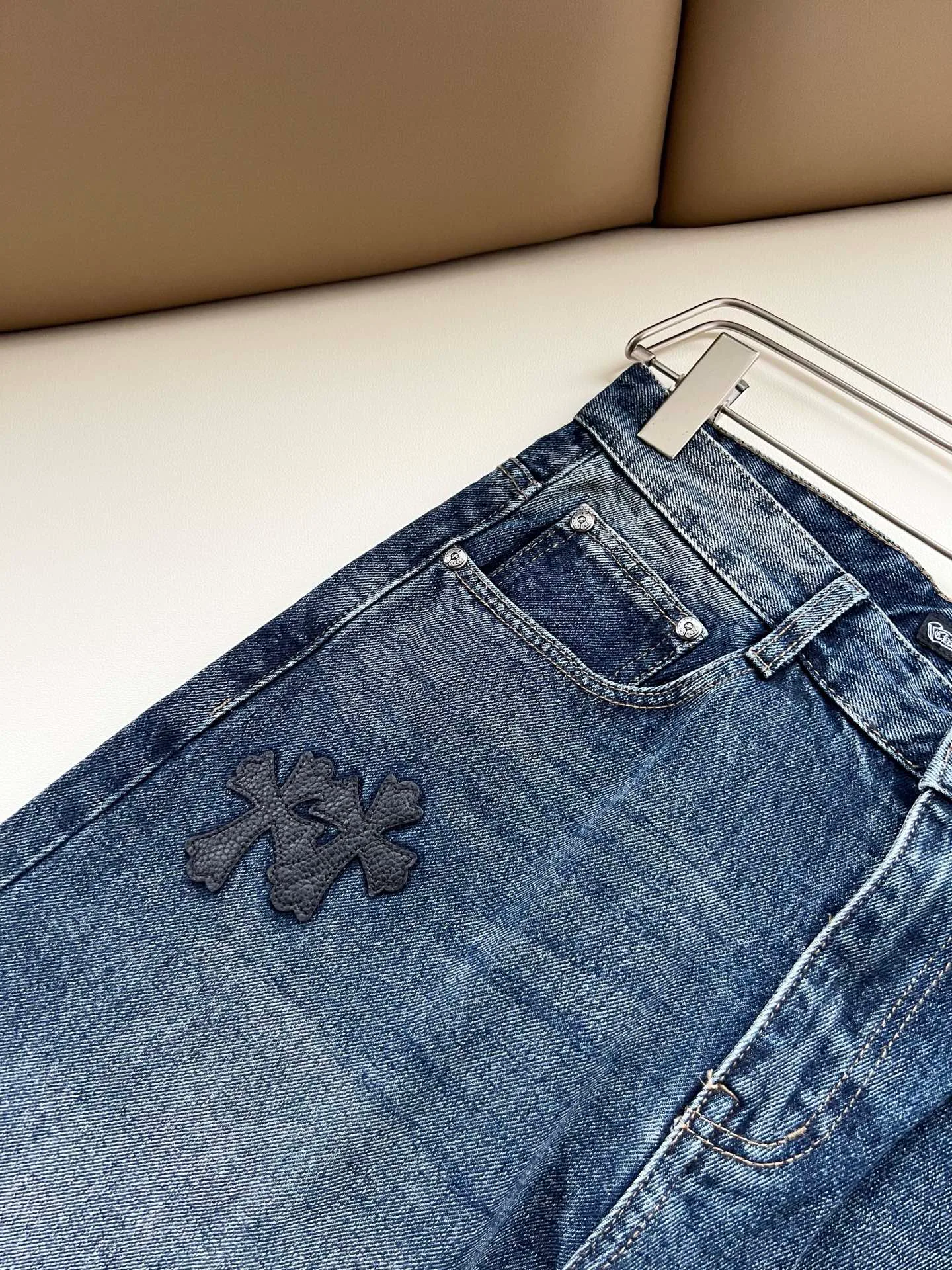 Джинсы Мужские Chrome Hearts 18395716