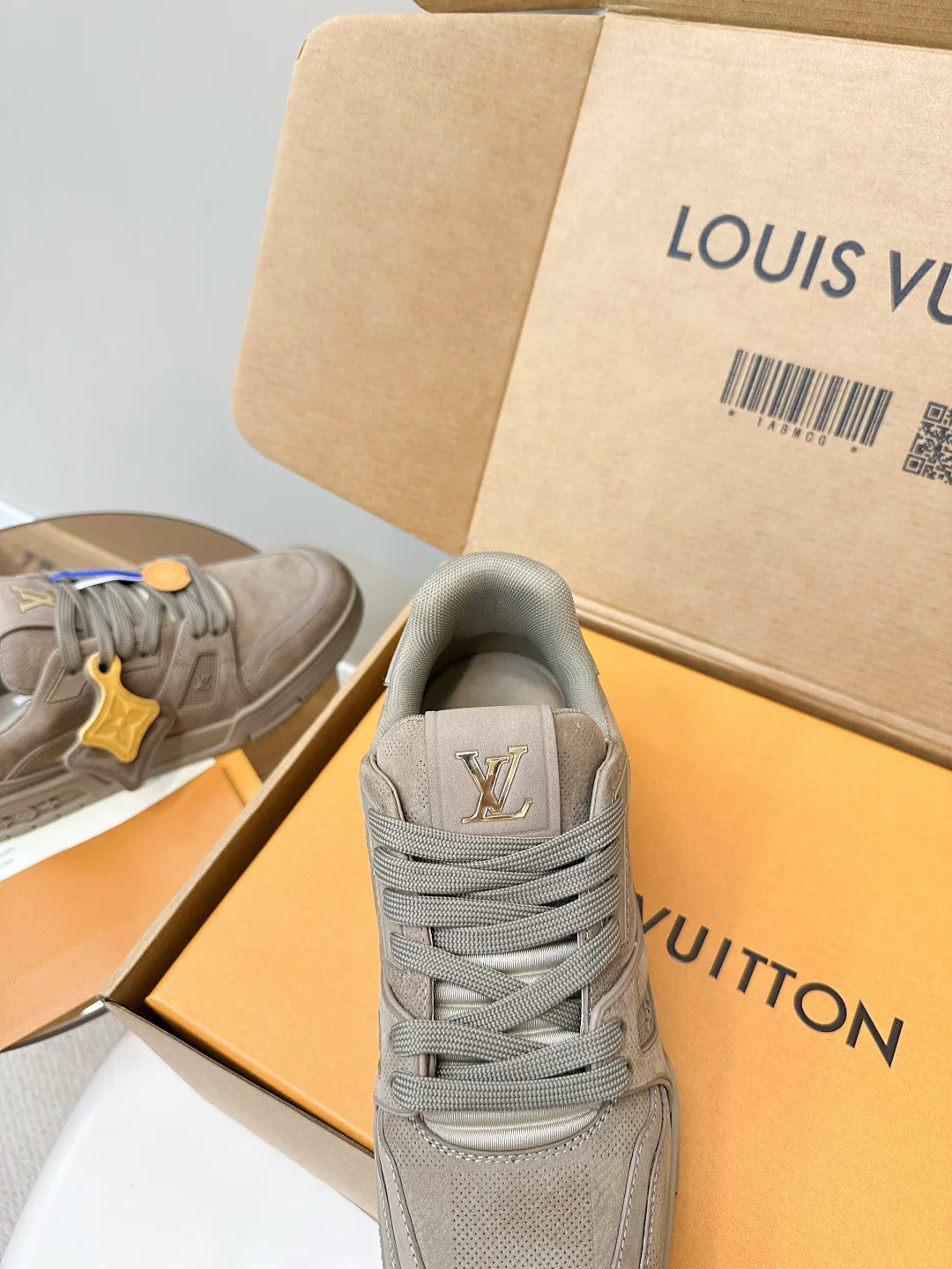 Кроссовки Женские Louis Vuitton 11778724