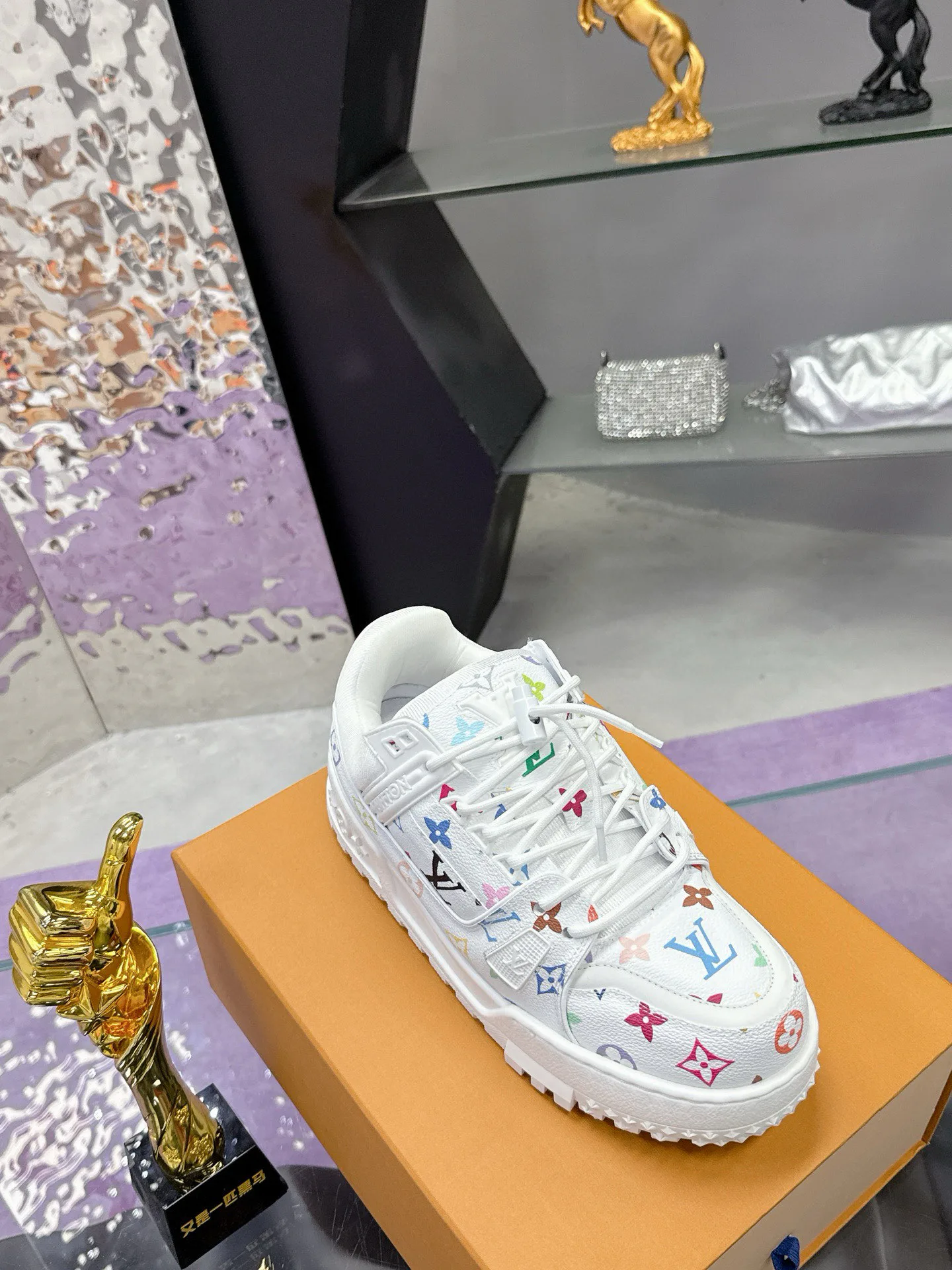 Кроссовки Женские Louis Vuitton 589229