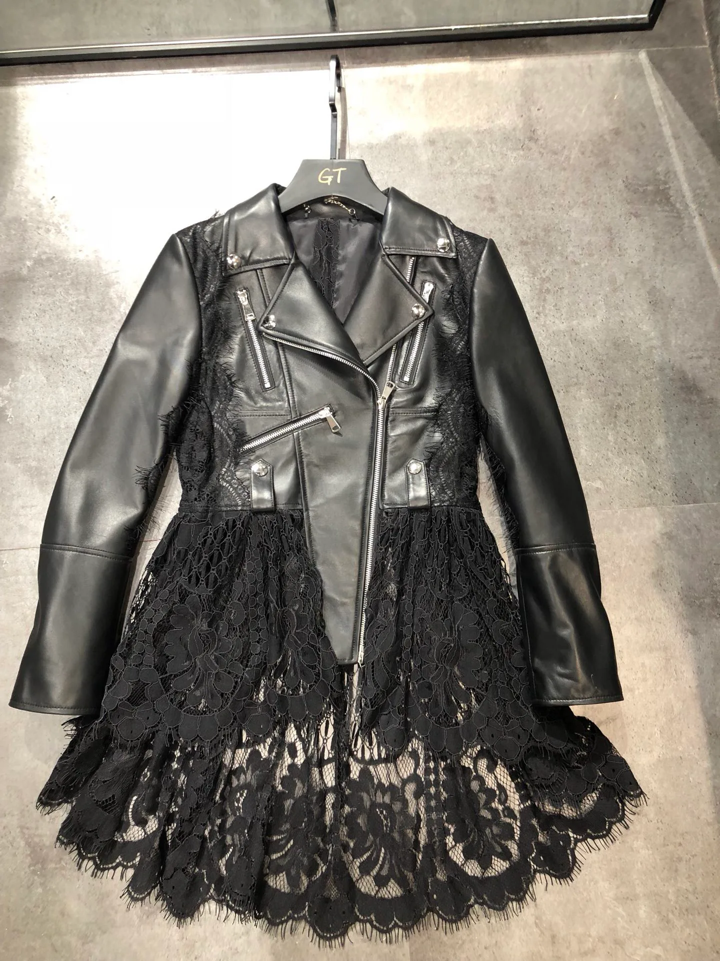 Кожаные Куртки И Дублёнки Женские Alexander Mcqueen 10088539