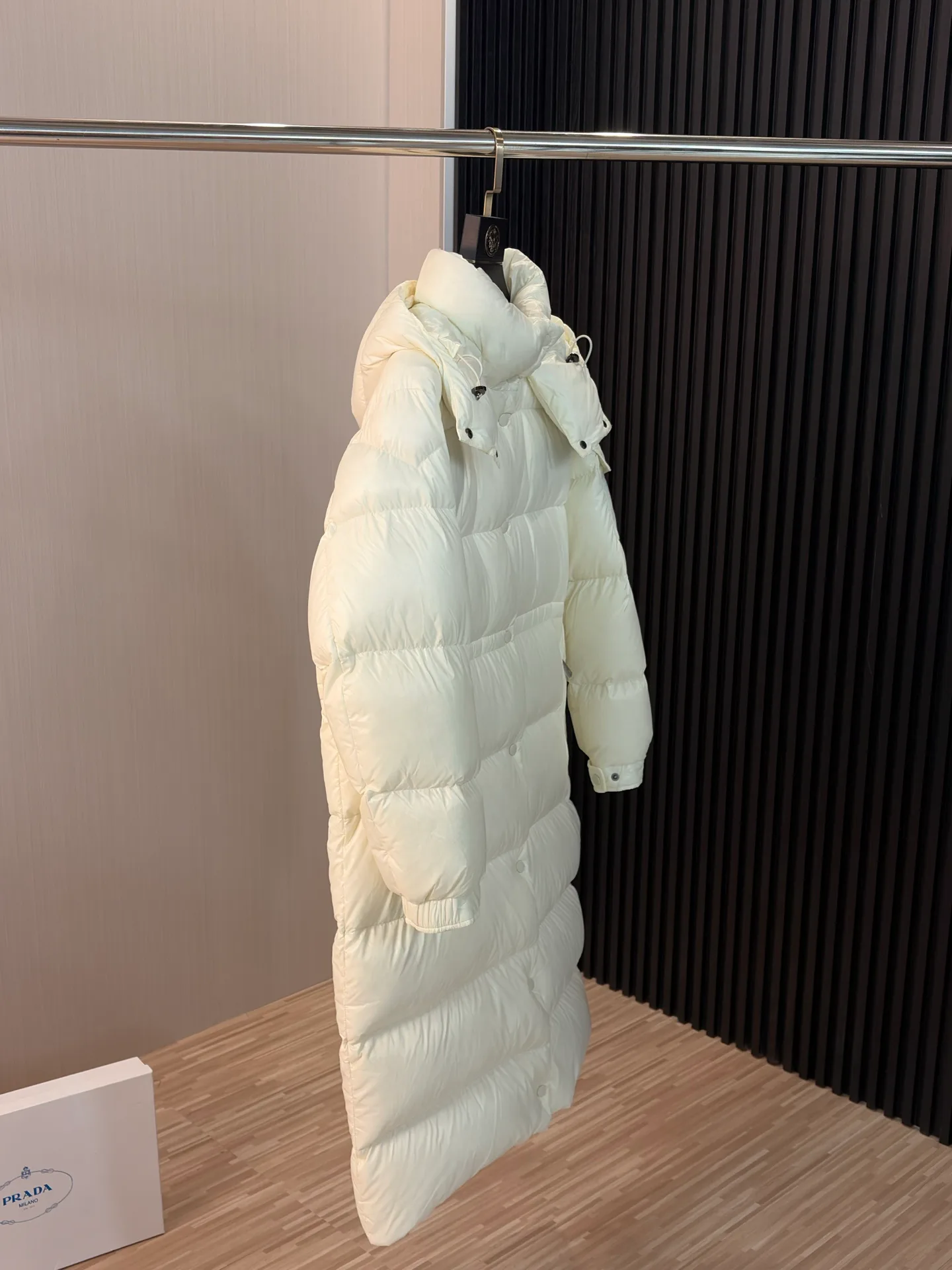Куртки И Пуховики Женские Moncler 18491621