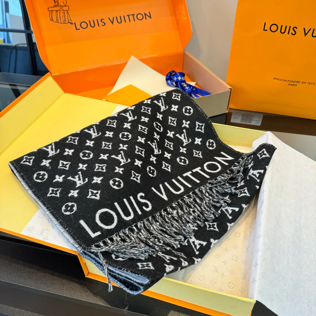 Шарфы Louis Vuitton 18003240
