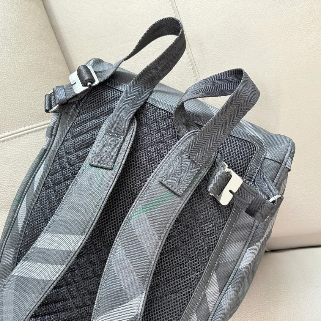 Рюкзаки Женские Burberry 3885631