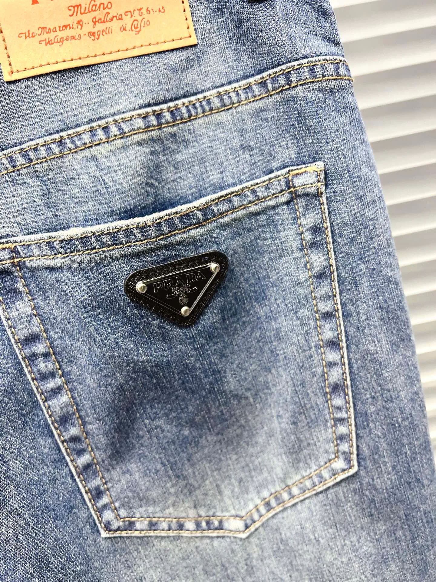 Джинсы Мужские Prada 12730210