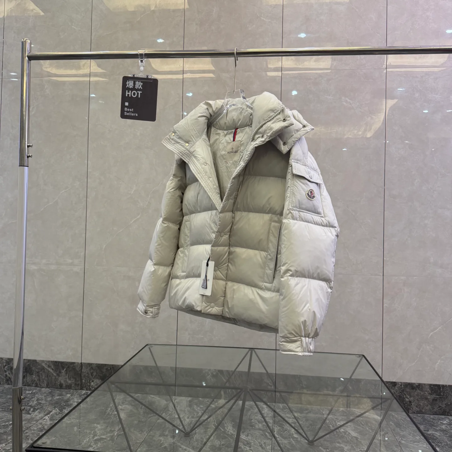 Куртки И Пуховики Женские Moncler 17949523