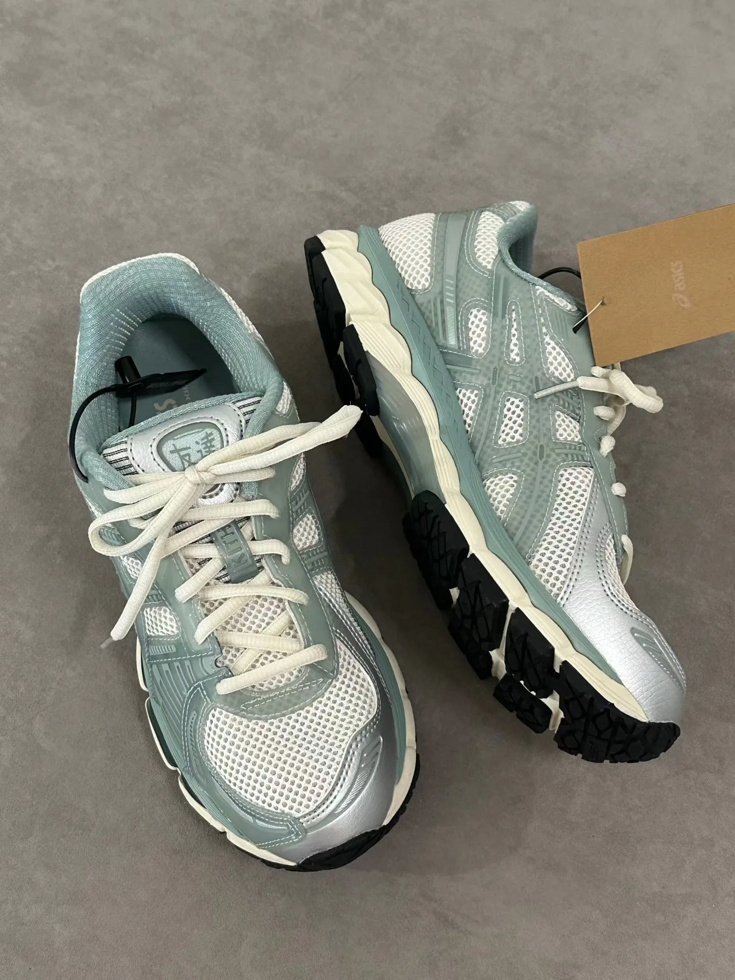Кроссовки Женские Asics 17065409