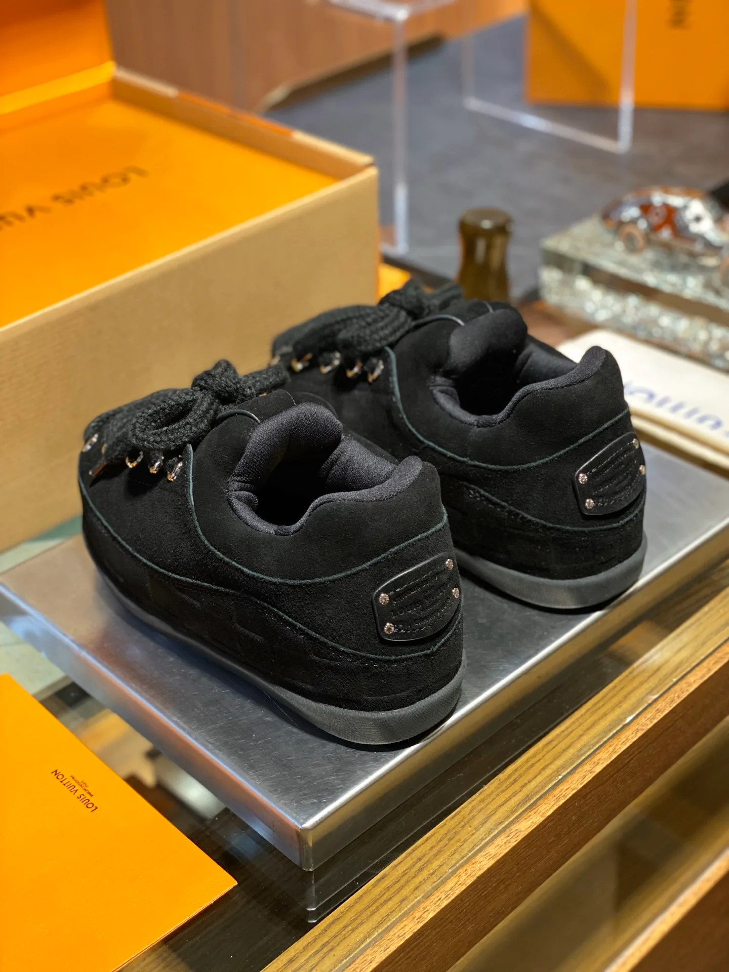 Кроссовки Женские Louis Vuitton 5543057