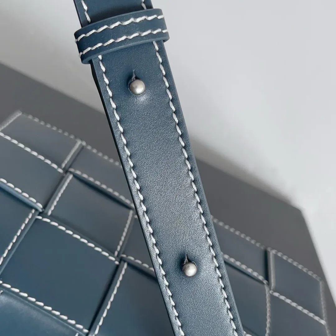 Сумки На Ремне Женские Bottega Veneta 1304162