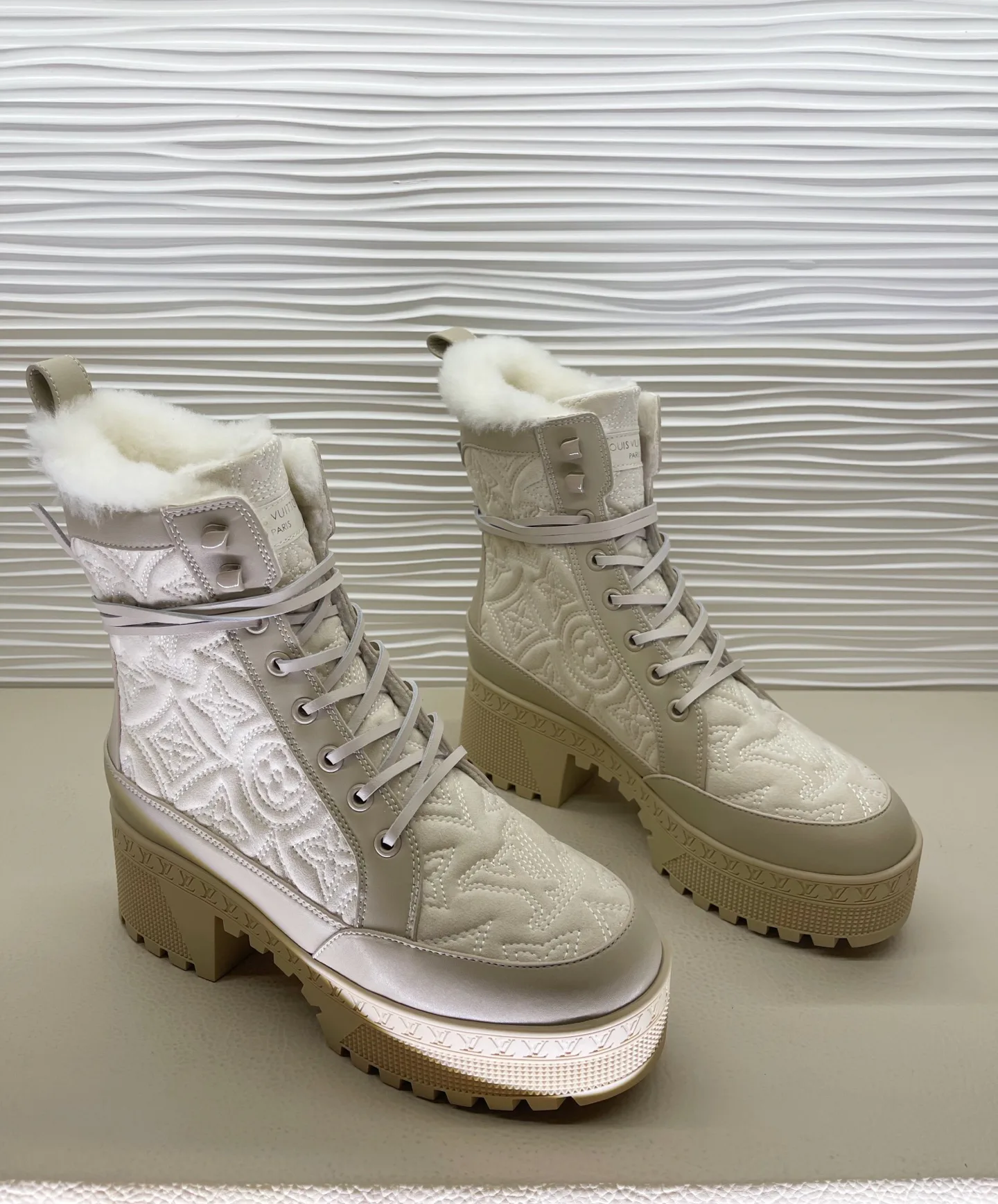 Ботинки Женские Louis Vuitton 19711769