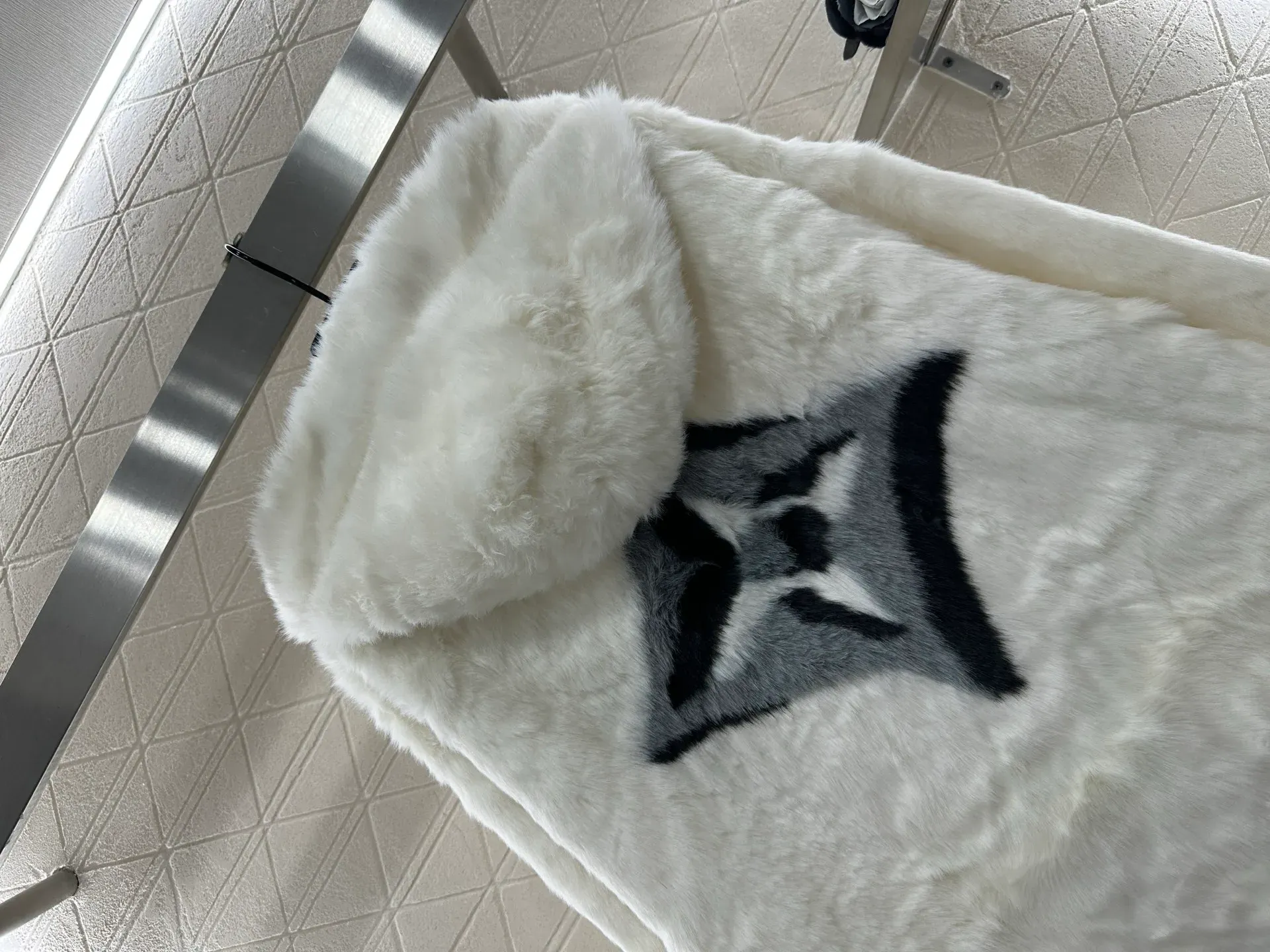 Шубы Женские Louis Vuitton 90763