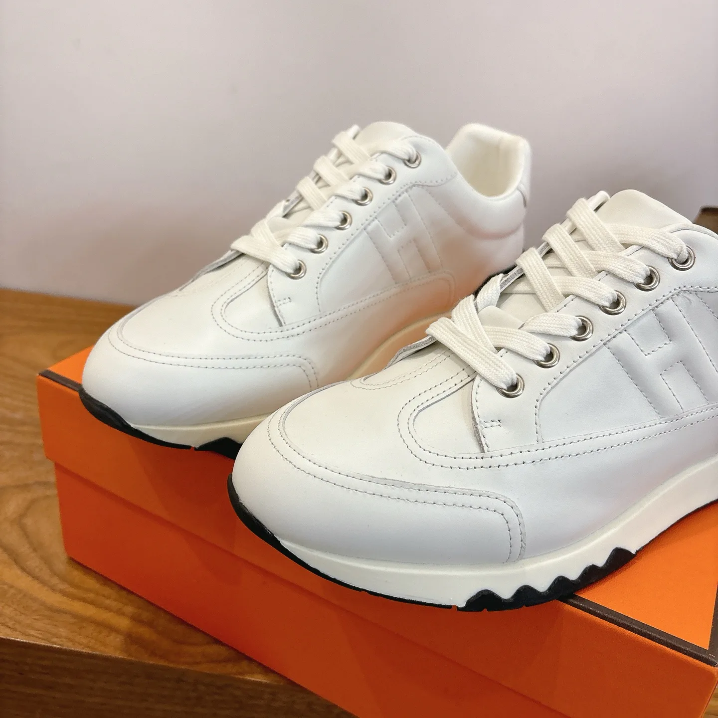 Кроссовки Женские Hermes 1886251